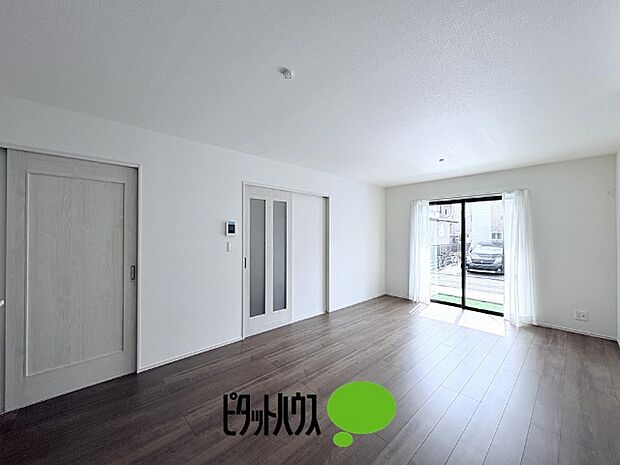 リビングダイニング