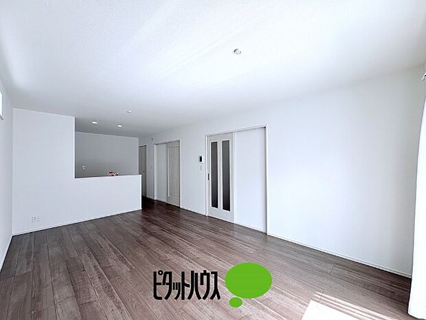 リビングダイニング