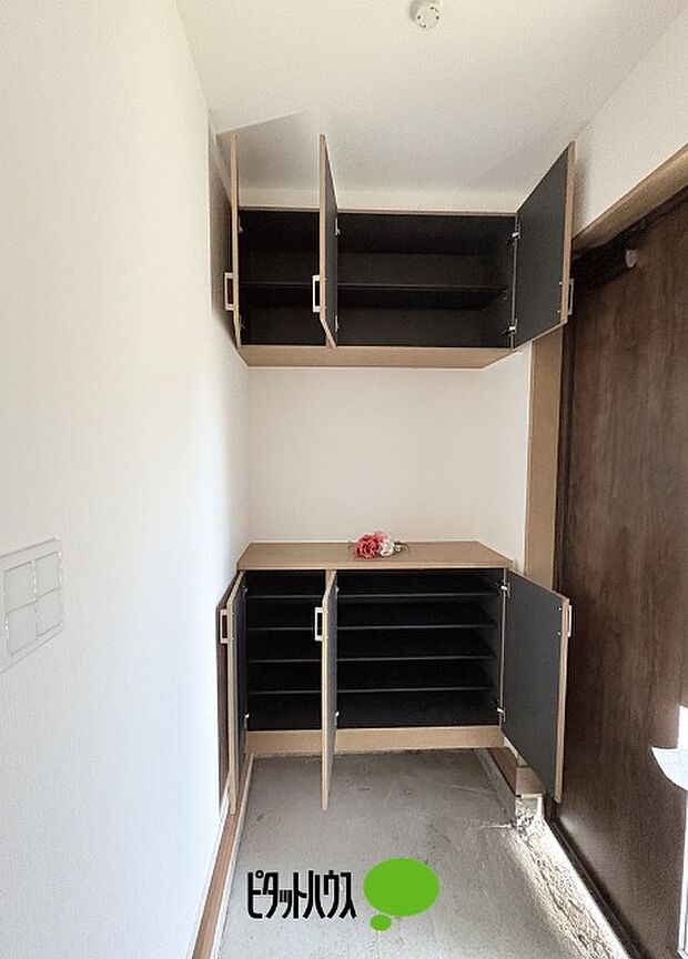 シューズボックス