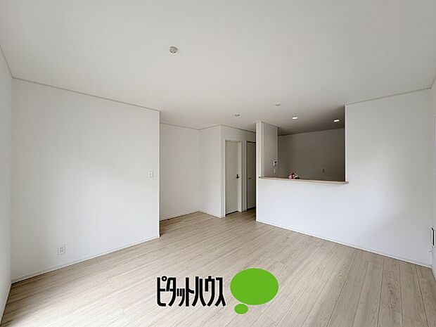 リビングダイニング
