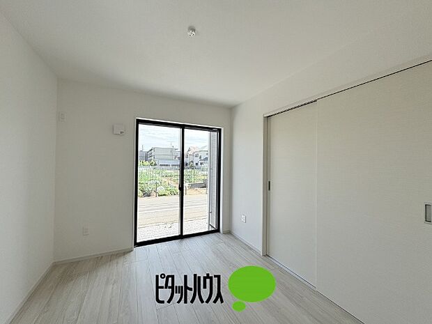 洋室5.7帖