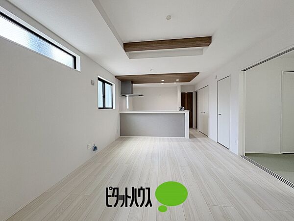 リビングダイニング
