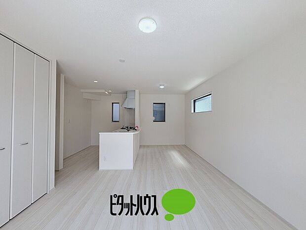 リビングダイニング