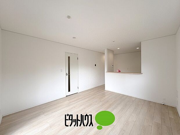 リビングダイニング