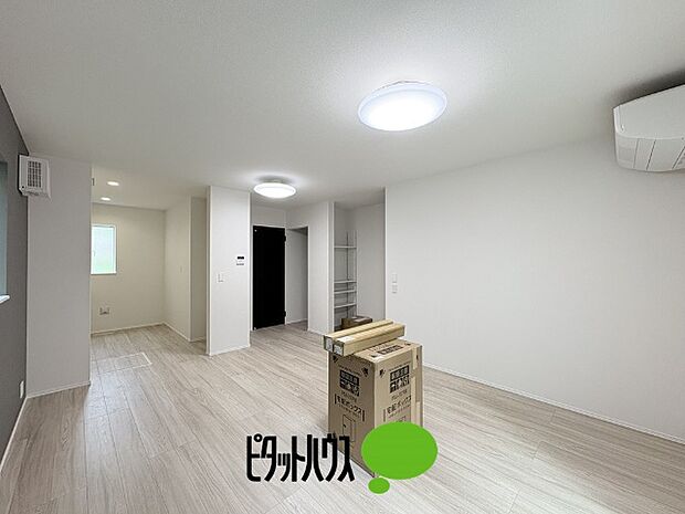 リビングダイニング