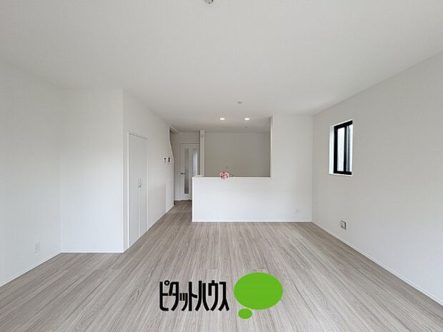 リビングダイニング