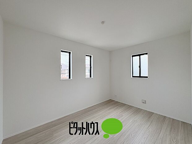 洋室6.37帖