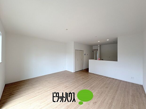 リビングダイニング