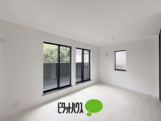 洋室8.8帖