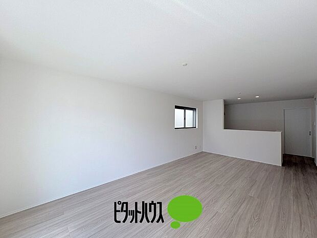 リビングダイニング