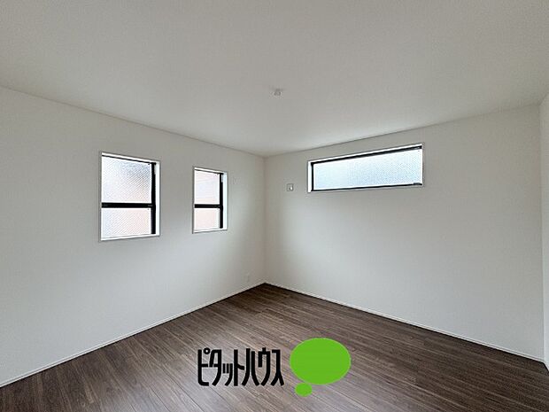 洋室8帖
