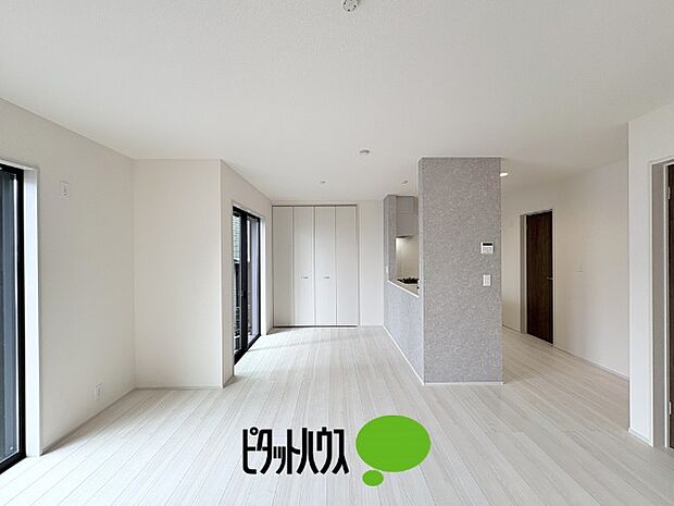 リビングダイニング