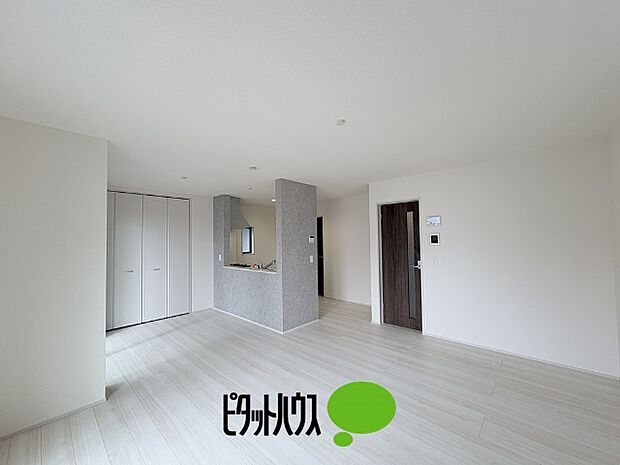 リビングダイニング