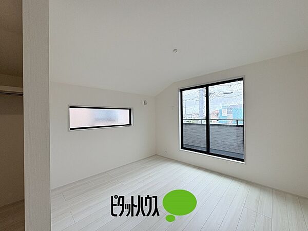 洋室8帖