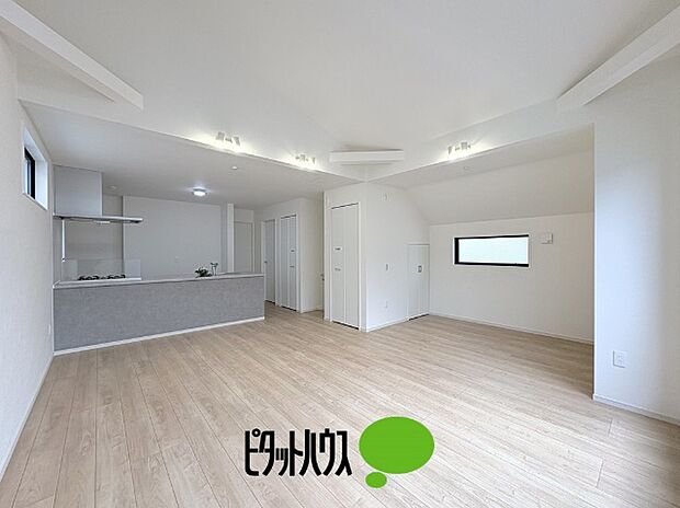 リビングダイニング