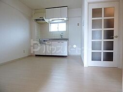 東京メトロ東西線 原木中山駅 徒歩9分の賃貸マンション 1階2DKのリビング/ダイニング