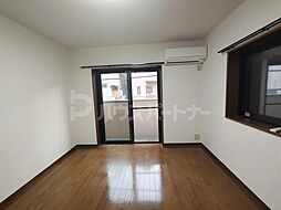 JR総武線 市川駅 徒歩10分の賃貸マンション 1階1Kのリビング/ダイニング