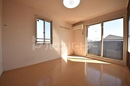 JR総武線 本八幡駅 徒歩17分の賃貸マンション 2階2LDKのリビング/ダイニング