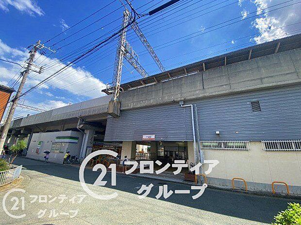 湊駅(南海本線)　徒歩8分。 590m