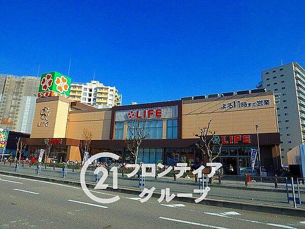 ライフ堺駅前店 徒歩5分。 400m