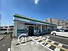 周辺：ファミリーマート堺堀上町店 徒歩1分。 80m