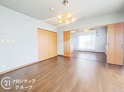 クレアホームズ上野芝神野町　中古マンション 3LDKのリビング/ダイニング