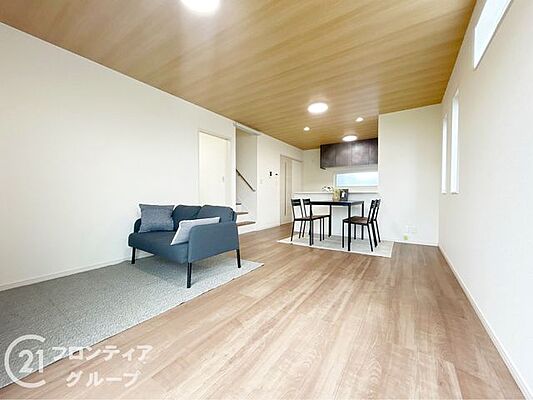 リビング/ダイニング 堺市北区野遠町　新築一戸建て