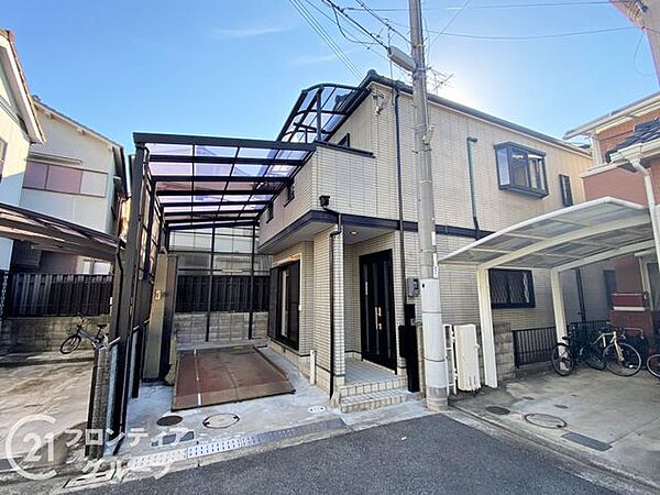 外観：327002205956