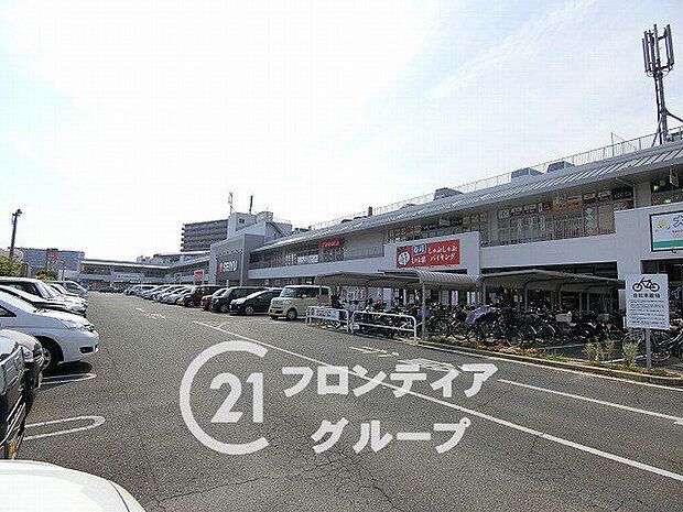 西友上野芝店 徒歩12分。 950m
