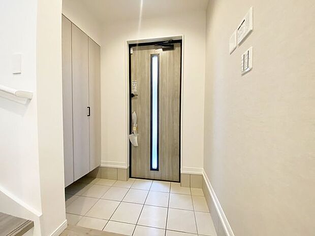 使いやすい玄関で、家族全員が快適に利用できる空間です