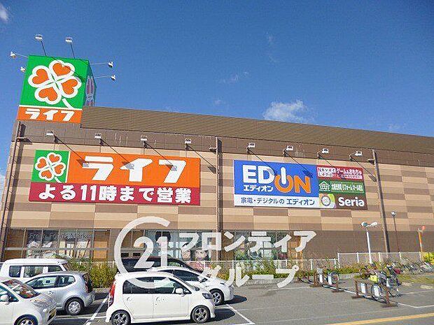 ライフ石津店 徒歩12分。 960m