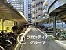 その他：マンション内に完備された駐輪場は、住民の便利さを考慮した設計。自転車を安全に保管できるスペースが確保され、日々の移動をサポートします。清潔で整然とした環境が整い、安心して快適に利用できます。