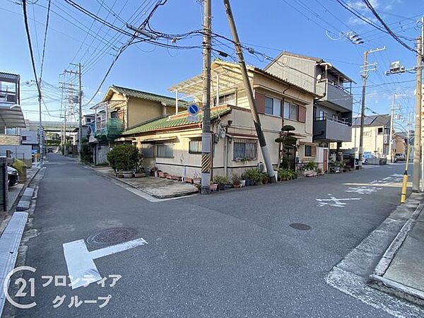 駐車場完備で、車をお持ちの方も安心して利用できる便利で快適な環境が整っており、日常の移動がスムーズです！