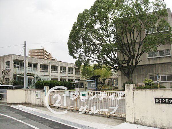 堺市立若松台小学校 徒歩5分。 350m