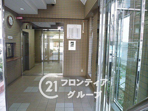 リフォームにより美しく生まれ変わった浴室は、清潔感あふれる空間で、毎日の疲れを癒すリラックスタイムを提供します。