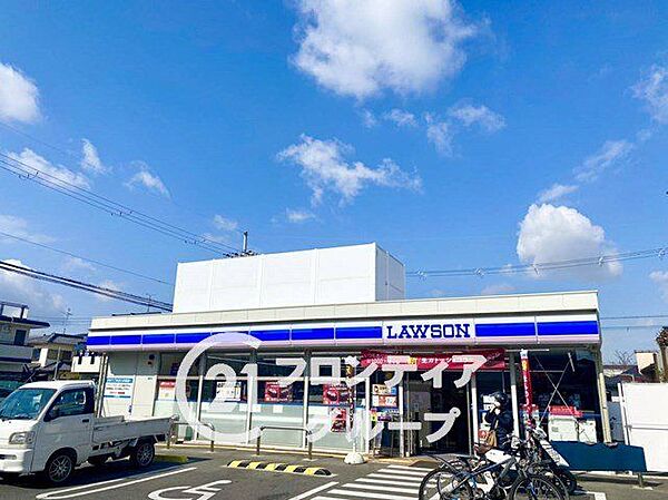 ローソン日置荘西町一丁店 徒歩4分。 260m
