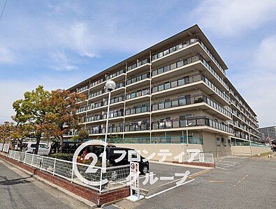 外観:高い耐久性や断熱・気密性、防音性に優れた鉄筋コンクリート構造です。 外観:高い耐久性や断熱・気密性、防音性に優れた鉄筋コンクリート構造です。