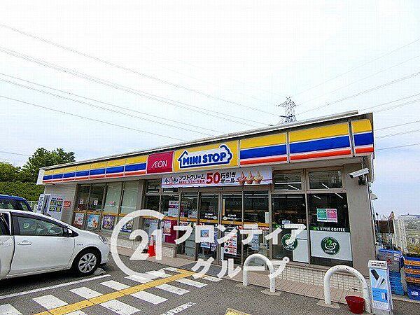 ミニストップ堺美木多上店 徒歩5分。 350m