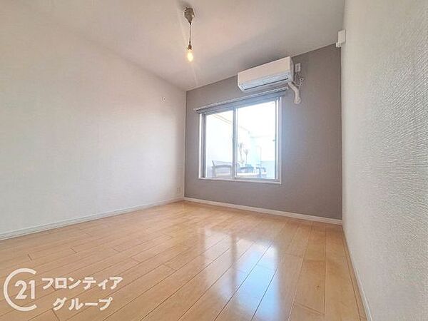 洋室を拡大表示