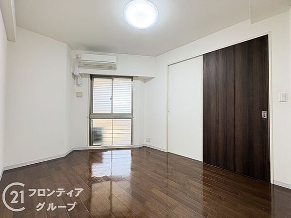 寝室を拡大表示