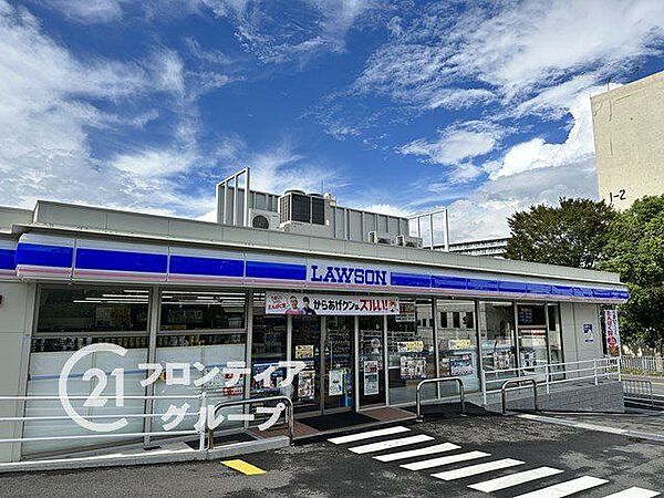 ローソン堺竹城台二丁店 徒歩5分。 330m