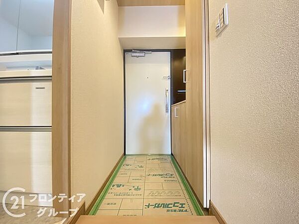 玄関は、家の顔とも言える大切なスペースで、訪れる人に温かい印象を与え、家全体の雰囲気を引き立てます！