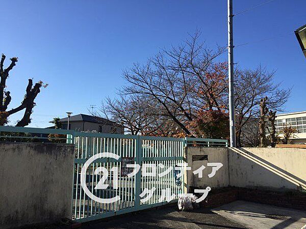 堺市立八下西小学校 徒歩5分。 340m