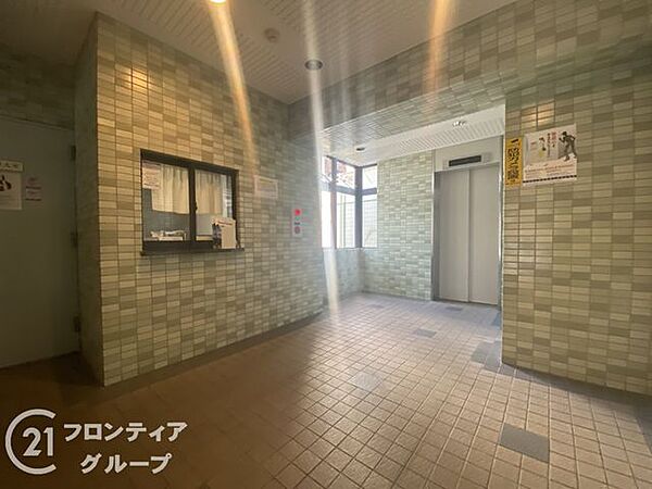 マンションのロビーは、住民の皆様が集うコミュニケーションの場であり、憩いの場です。