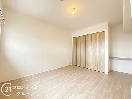 住まい選びは、価格や立地だけでなく、将来の暮らし方まで含めて考えることが大切です。今の段階で気になっていることを、まずスタッフに話してみてください