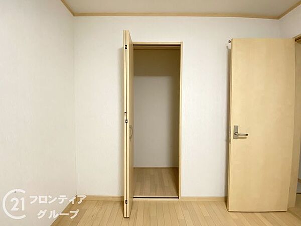 住まい選びは、価格や立地だけでなく、将来の暮らし方まで含めて考えることが大切です。今の段階で気になっていることを、まずスタッフに話してみてください