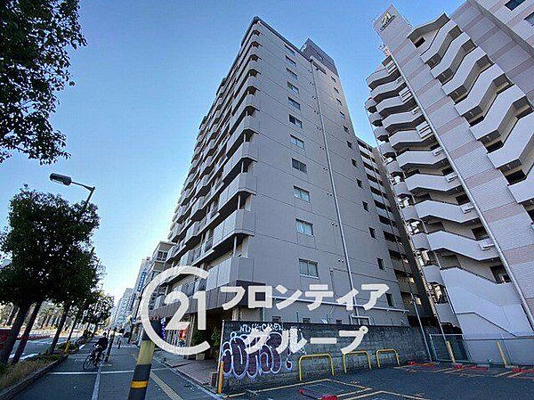 住まい選びは、価格や立地だけでなく、将来の暮らし方まで含めて考えることが大切です。今の段階で気になっていることを、まずスタッフに話してみてください