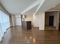 広島電鉄2系統 稲荷町駅 徒歩1分の賃貸マンション 10階3LDKのリビング/ダイニング