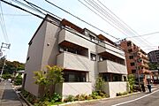 不動院前駅より徒歩2分 築3年6ヶ月 3階建の賃貸物件