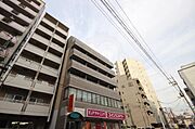 広島駅より徒歩12分 3階 築30年7ヶ月の賃貸物件
